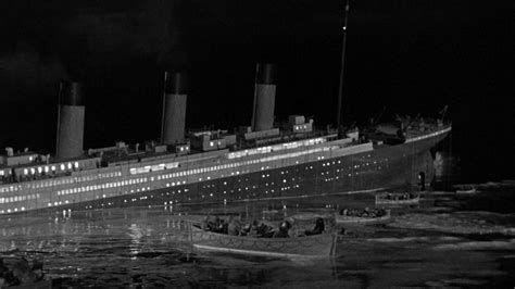 The film begins with the robotic exploration of the titanic's Der Untergang der Titanic | Film 1953 | Moviebreak.de