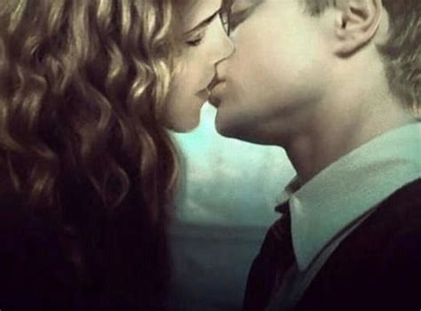 True Love S Kiss Harmony Harry Potter In 2019 Harry Potter Fandom Harry Hermione
