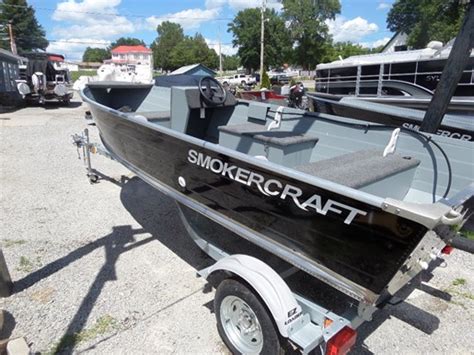 Soldsmoker Craft Sold14 Big Fish Side Console 2016 New Boat