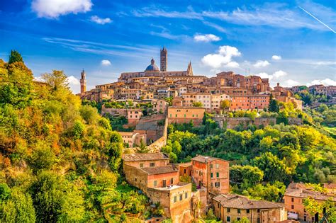Siena Italy The Beautiful City Tourist Guide Travelers Italian