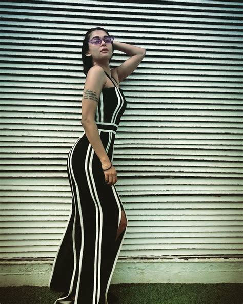 Chilling Ideas Fashion Model Photo Shoot Sakshi Pradhan Instagram