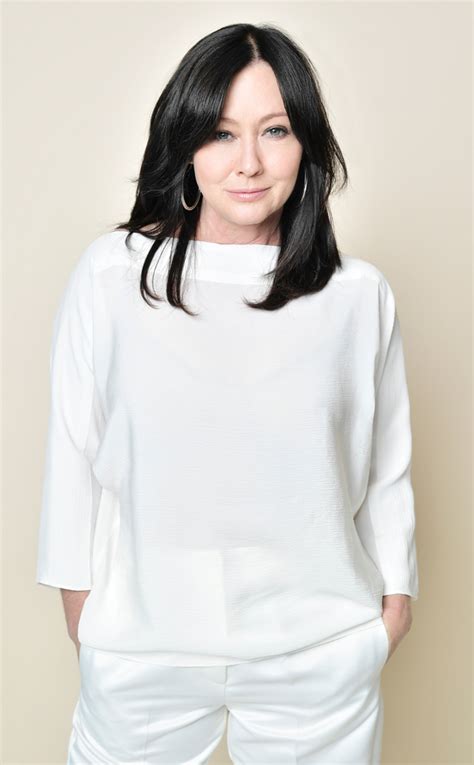 Shannen Doherty Reveals Stage 4 Cancer Diagnosis | E! News