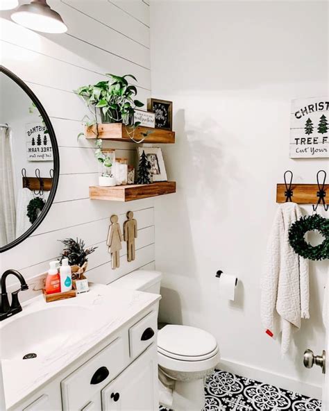 25 Farmhouse Bathroom Decor Ideas With Inspiring Photos Apartment