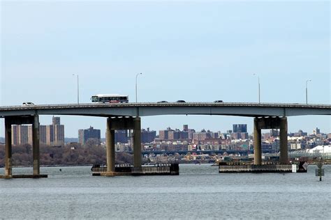 Rikers Island Bridge Over Rikers Island Channel East Rive Flickr