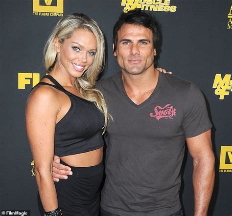 Baywatch Star S Jeremy Jackson S Homeless Ex Wife Digs Through Trash Carmon Report