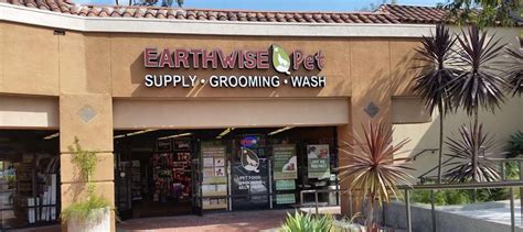 What's being discussed at earthwise pet supply & grooming? EarthWise Pet Supply - Houston, TX - Pet Supplies