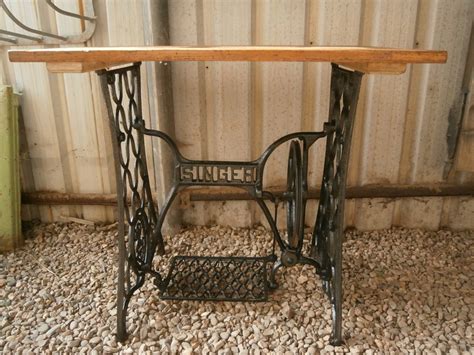 Antiques Atlas Cast Iron Singer Sewing Machine Base With Top