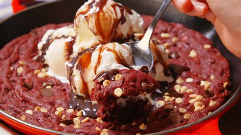Red Velvet Skillet Cookie A Big Gooey Skillet Cookie Is The Best Use Of Cookie Doughfirst Up