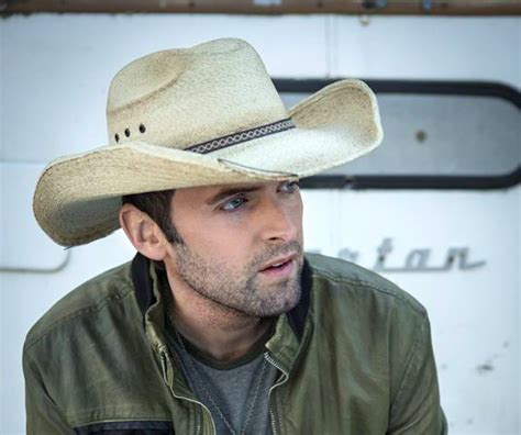 Top 10 Hottest Male Country Stars