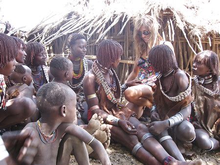 White Women Vacation In Polygamous African Tribes Pict Gal