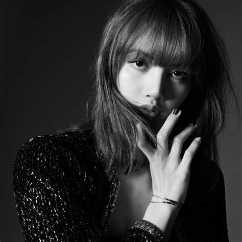 Blackpinks Lisa Becomes French Luxury Brand Celines First Ever