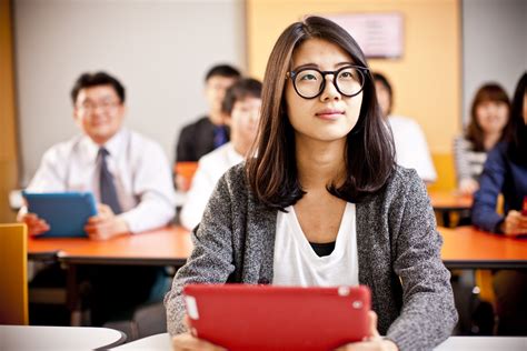 Malah semester ini tidak dikira dalam tempoh pengajian anda. 5 Reasons Why University Malaya Can Only Be The Best in M'sia