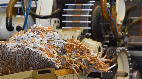 NRW: Illegale Zigarettenfabrik entdeckt - Zoll macht riesigen Fund | NRW