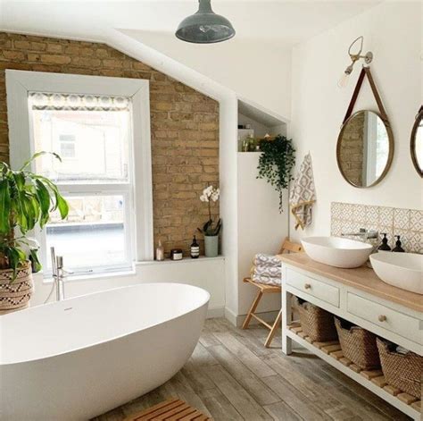 9 Accessories You Need To Create A Luxurious Spa Bathroom