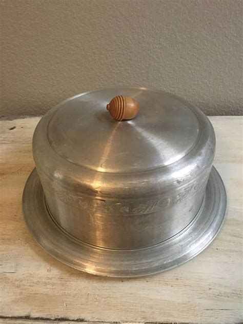 Vintage Aluminum Cake Carrier With Acorn Top 1950 S Light Etsy