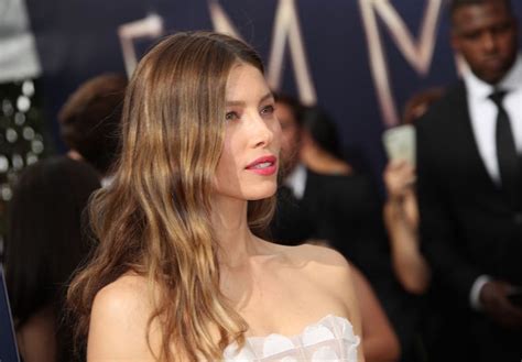 She was born in ely, minnesota, to kimberly (conroe) and jonathan edward biel. Jessica Biel Sets the Record Straight: 'I Am Not Anti Vaccinations'