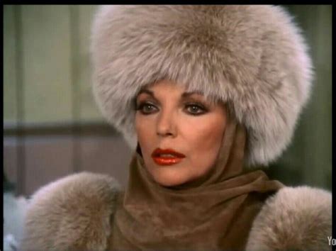 Joan Collins As Alexis Carrington Colby In Dynasty Joan Collins Fur