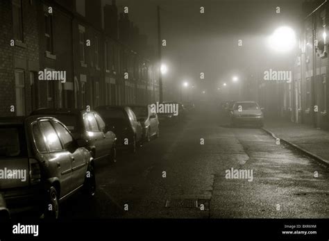 English Street Foggy Night Winter Stock Photo Alamy