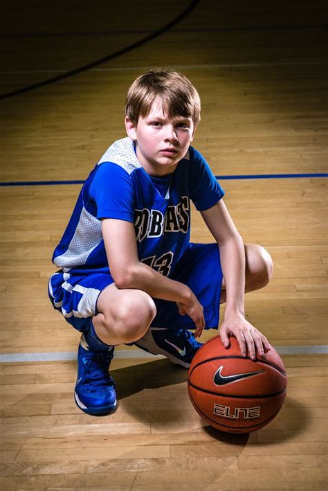 Bobcat Family and Team Pics | Youth basketball pictures ... All types of boys poses are available here.