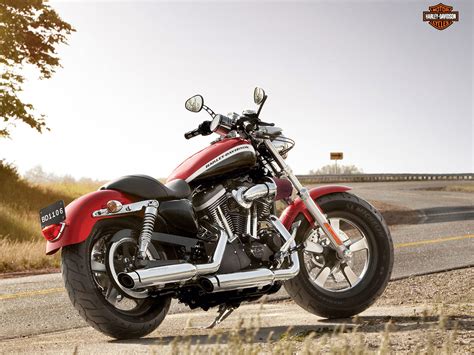 The sportster motorcycle has been a feature on the … Harley-Davidson pictures 2013 XL1200C Sportster 1200 Custom