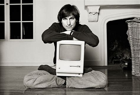 Steve Jobs Là Ai Tiểu Sử Và Những Bài Học Mà Ceo Quá Cố Của Apple để Lại