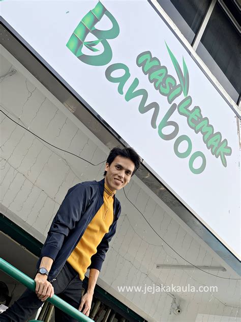 The nasi lemak specialist ( cop merah ) is here ! Nasi Lemak Bamboo SS2, Petaling Jaya | JEJAKAKAULA