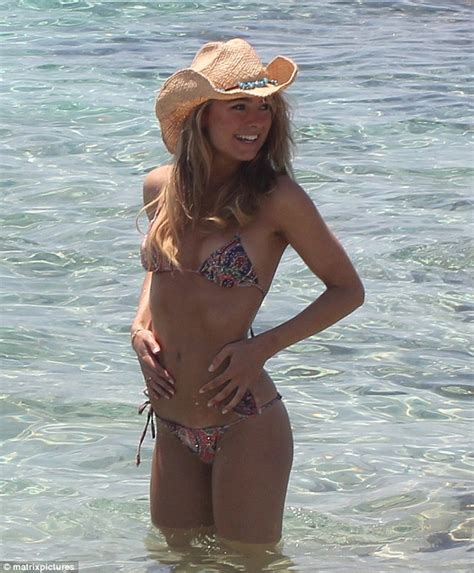 Celebrity News And Gossip Wish You Were Here Richard Made In Chelsea S Kimberley Garner Shows