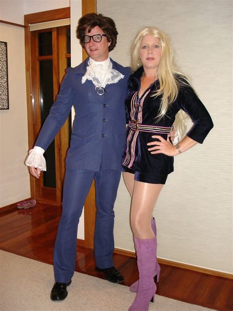 Austin Powers And Felicity Shagwell Totally Frocked