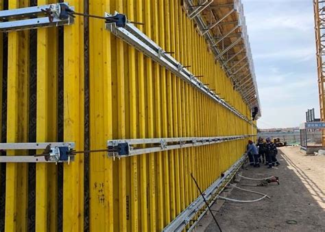 Bekisting Fleksibilitas Tinggi Untuk Dinding Beton