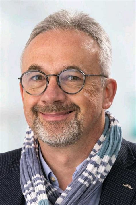 Wer wir sind endress+hauser ist ein international führender anbieter von messgeräten, dienstleistungen und lösungen für die industrielle verfahrenstechnik. Arbeitskreis Prof. Dr. Manfred Jung, Freiburg i.Br.