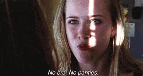 These S Perfectly Describe How Every Girl Feels While Taking Her Bra