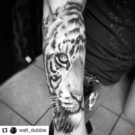 11 Forearm Tiger Tattoo Ideas That Will Blow Your Mind