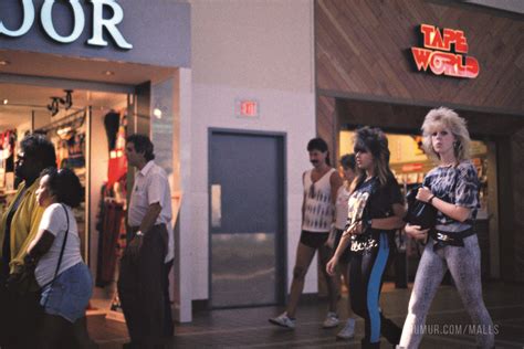 These Pictures Of American Malls In The 1980s Are Actually Incredible