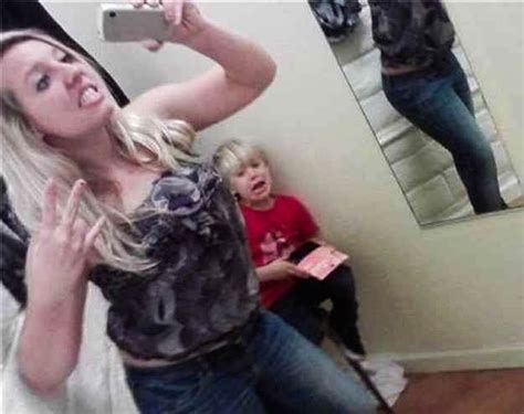 60 Worst Mother Selfies Of All Time PHOTOS Funny People Pictures