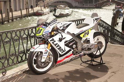 The repsol honda team has unveiled the 2020 livery for its motogp bike, which will be the 2020 livery, made up of the familiar red, orange and white colours of repsol honda and branding for major. LCR Unveils 2011 MotoGP Livery - autoevolution