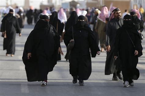 Saudi Arabia To Give Women Right To Possess Copy Of Marriage Contract