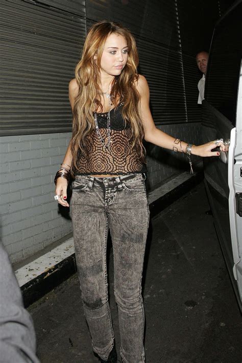 Fashion Diva Miley Cyrus Fashion Look