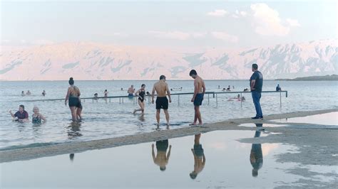 The Dead Sea Is Dying These Beautiful Ominous Photos Show The Impact