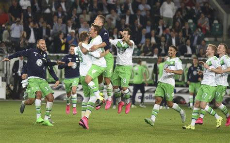 Resultados de supercopa de alemania, resultados en directo, la clasificación de la liga, e información sobre todos los equipos de supercopa de alemania: Wolfsburgo: Carlos Ascues festejó título de Supercopa ...