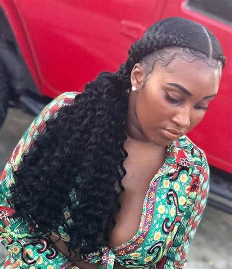39 Trendy Weave Ponytails Hairstyles For Black Women To Copy Side
