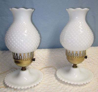 Pair Vtg Mid Century White Hobnail Milk Glass Boudoir Bedroom Table Lamps Antique Price Guide