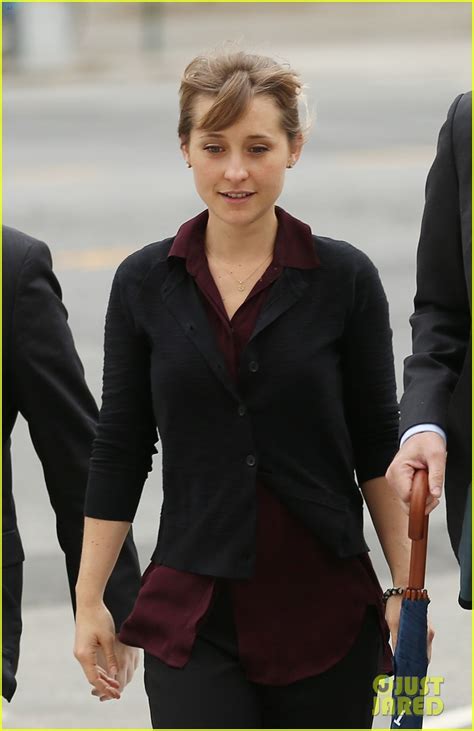 Smallvilles Allison Mack Pleads Guilty In Nxivm Sex Cult Case Photo 4269358 Pictures Just