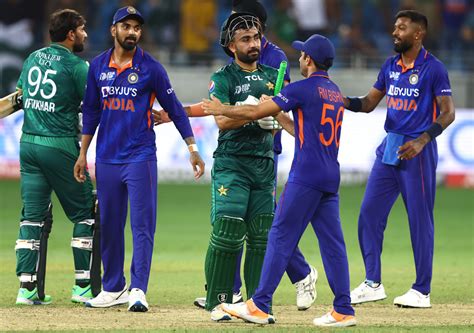 T20 World Cup Rain Threat Over India Pakistan Game Rediff Cricket