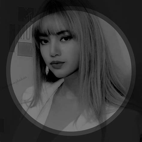 Maybe you would like to learn more about one of these? تنسيقات ; 𝙅𝙍 مغلق | Girl shadow, Profile picture ...