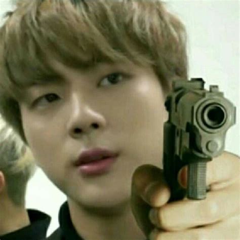 Bts Pictures Reaction Pictures Angry Meme Jeon Gun Meme Taehyung