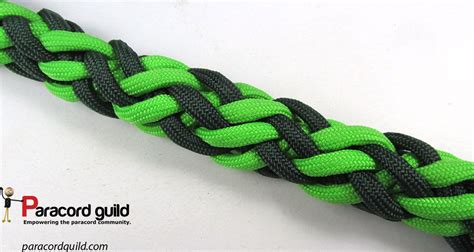 How to make a tracer paracord keychain. 12 strand gaucho braid - Paracord guild | Paracord braids, Paracord, Paracord knots