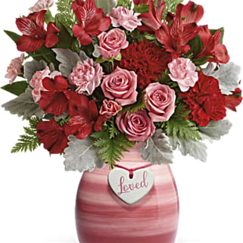 On a daily basis our seafood arrives from san diego, delivered by the primary supplier of pacifica del mar for the past 25 years. palm desert Florist | Flower Delivery by The Flower Company