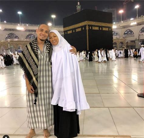 37 tahun (tahun 2016) asal: "Ibu Terkejut & Menangis, Ayah Pula Tanya Saya Gembira Tak ...