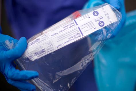 Individuals, medical centres and pharmacies are the consumers being targeted. Senegal Partners With the U.K. to Develop Rapid ...