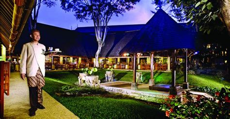 Novotel Bogor Golf Resort And Convention Center Restoran Verandah